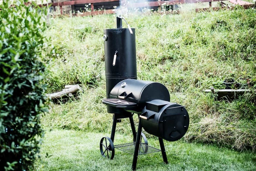 Do You Use Wet Wood Chips in an Electric Smoker
